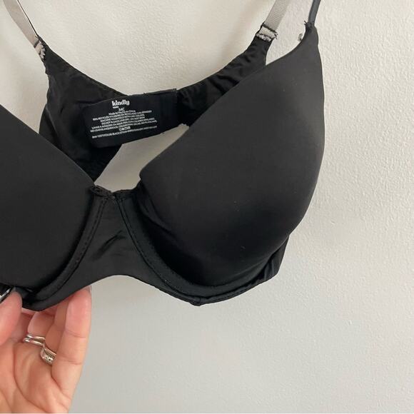 Kindly | Women’s Bra Black T-Shirt Bra 40002 Sustainable Tailored Full Coverage - Picture 5 of 10